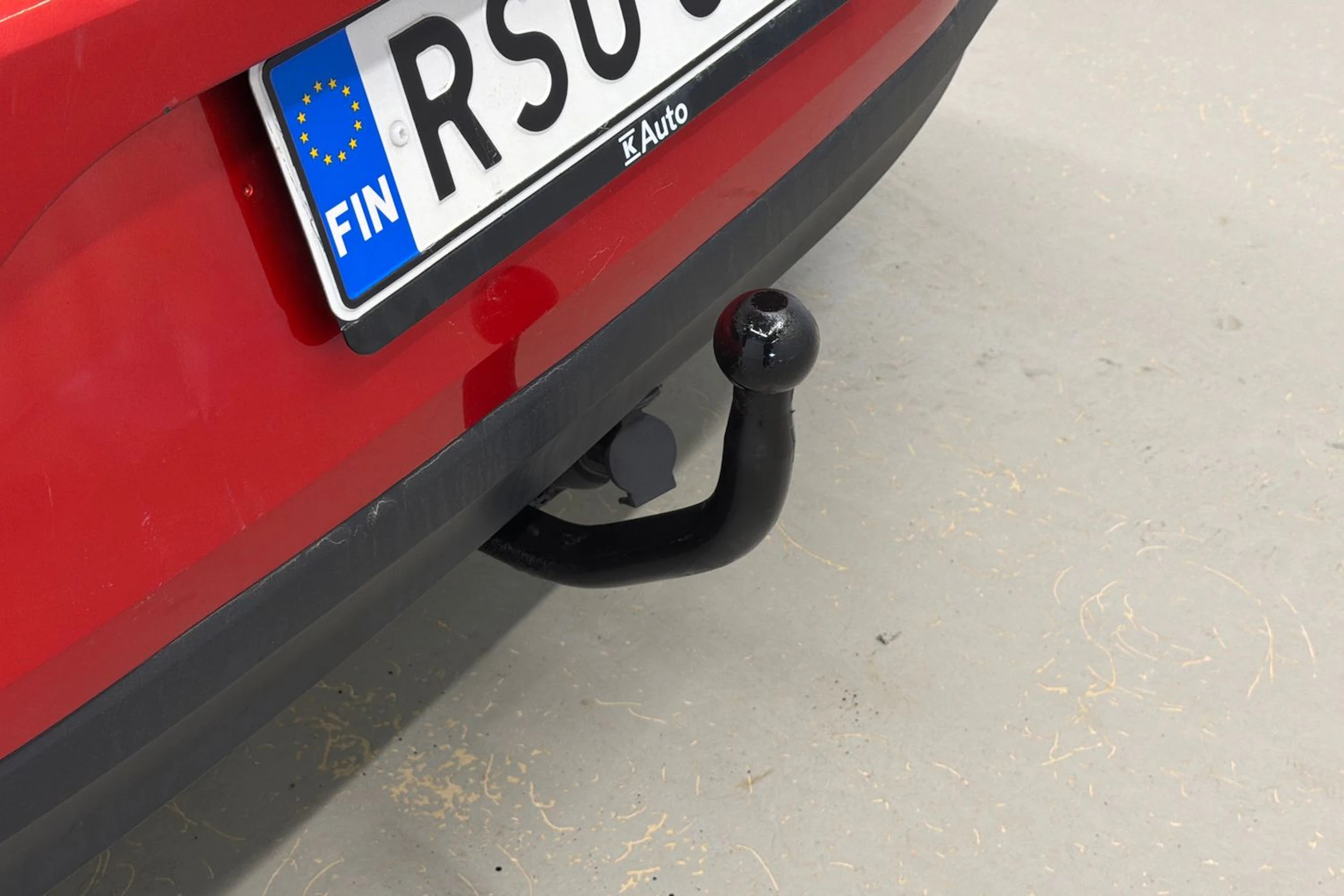 punainen Renault Megane 2016 kuva 17.
