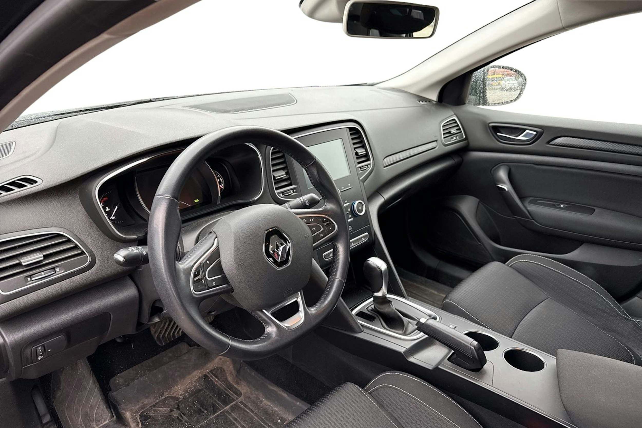 harmaa Renault Megane 2017 kuva 3.