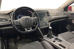 punainen Renault Megane 2019 kuva 7.