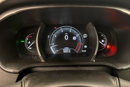 punainen Renault Megane 2019 kuva 16.