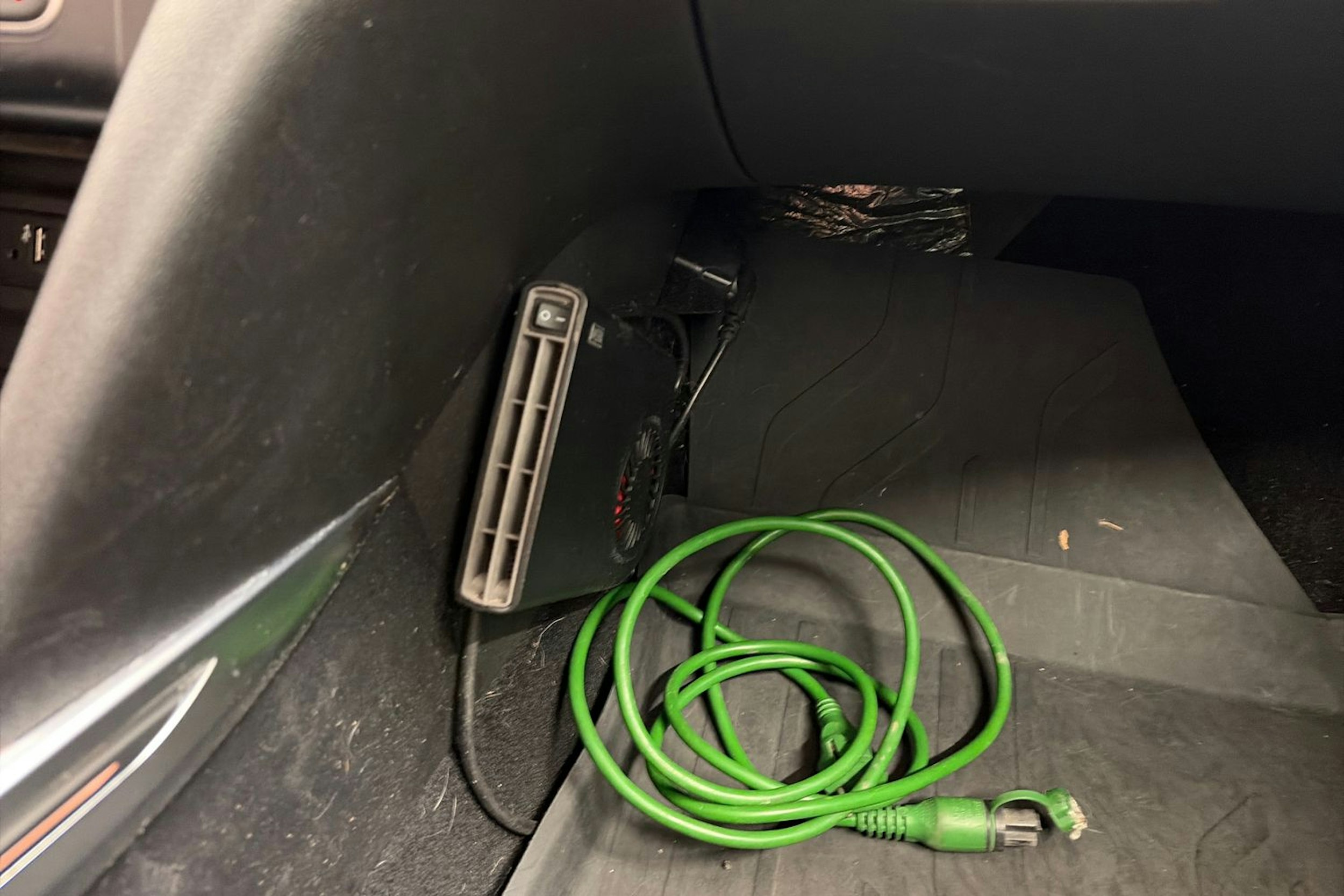 punainen Renault Megane 2019 kuva 26.