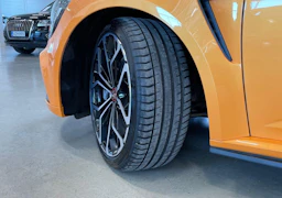 oranssi Renault Megane 2021 kuva 10.