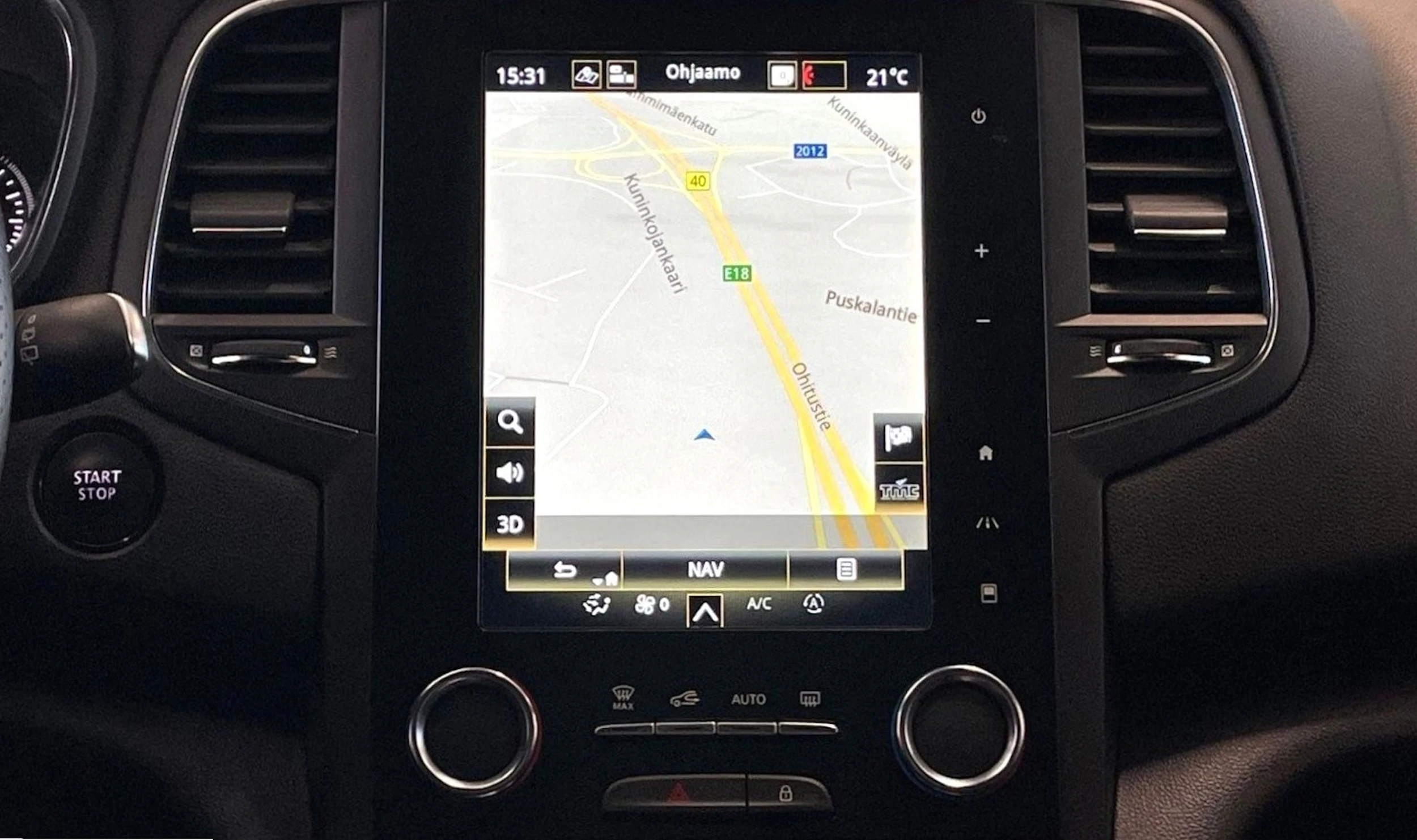 oranssi Renault Megane 2021 kuva 19.
