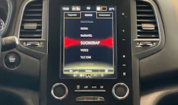 oranssi Renault Megane 2021 kuva 20.