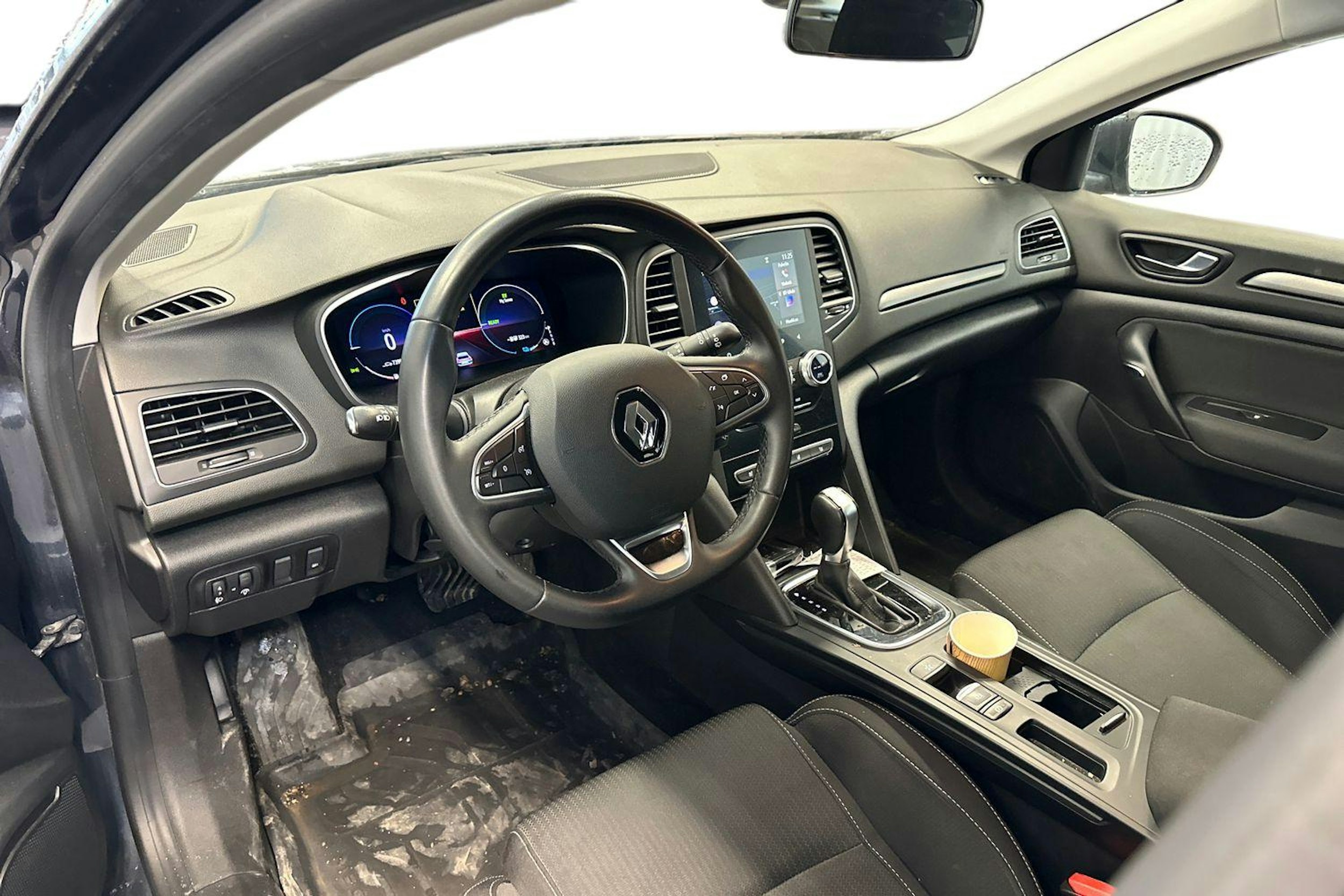 harmaa Renault Megane 2021 kuva 3.