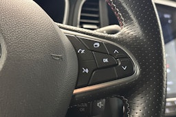 sininen Renault Megane 2021 kuva 17.