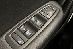 sininen Renault Megane 2021 kuva 23.