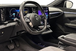 musta Renault Megane 2022 kuva 7.