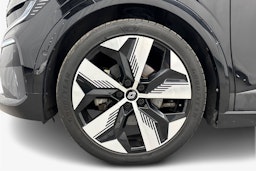 musta Renault Megane 2022 kuva 11.