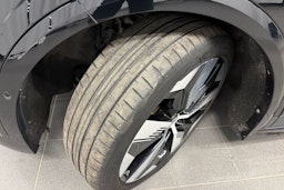 musta Renault Megane 2022 kuva 13.