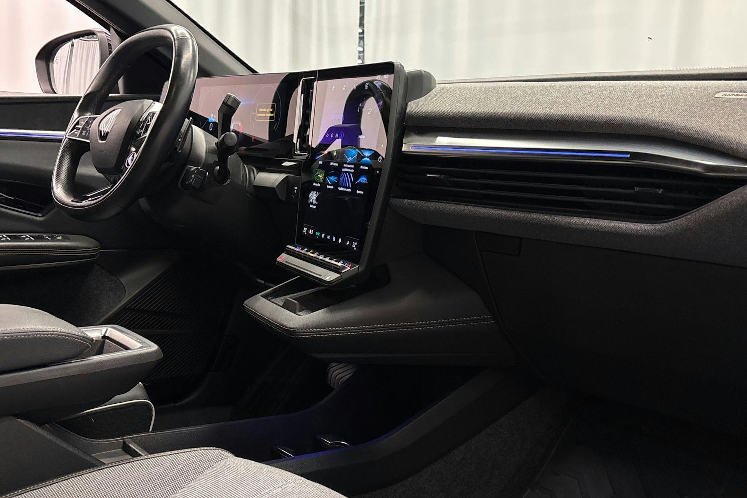 musta Renault Megane 2022 kuva 14.