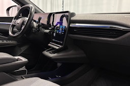 musta Renault Megane 2022 kuva 14.