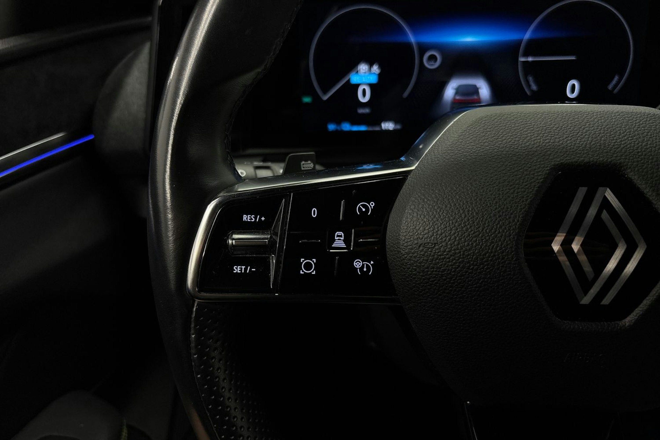 musta Renault Megane 2022 kuva 19.
