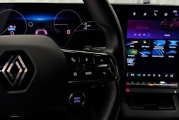 musta Renault Megane 2022 kuva 20.
