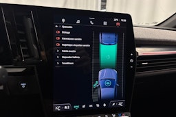 musta Renault Megane 2022 kuva 25.