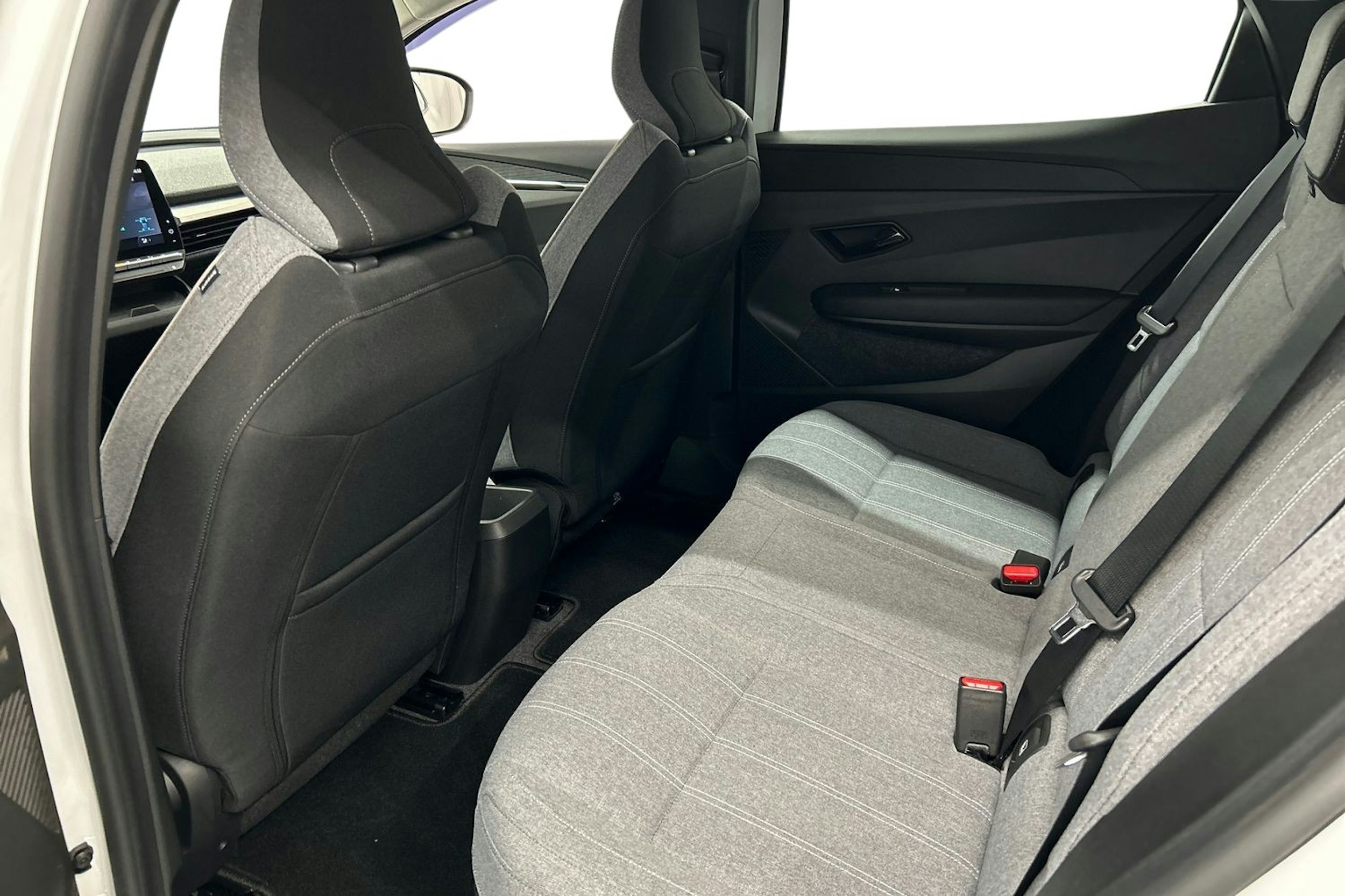 valkoinen Renault Megane 2022 kuva 10.