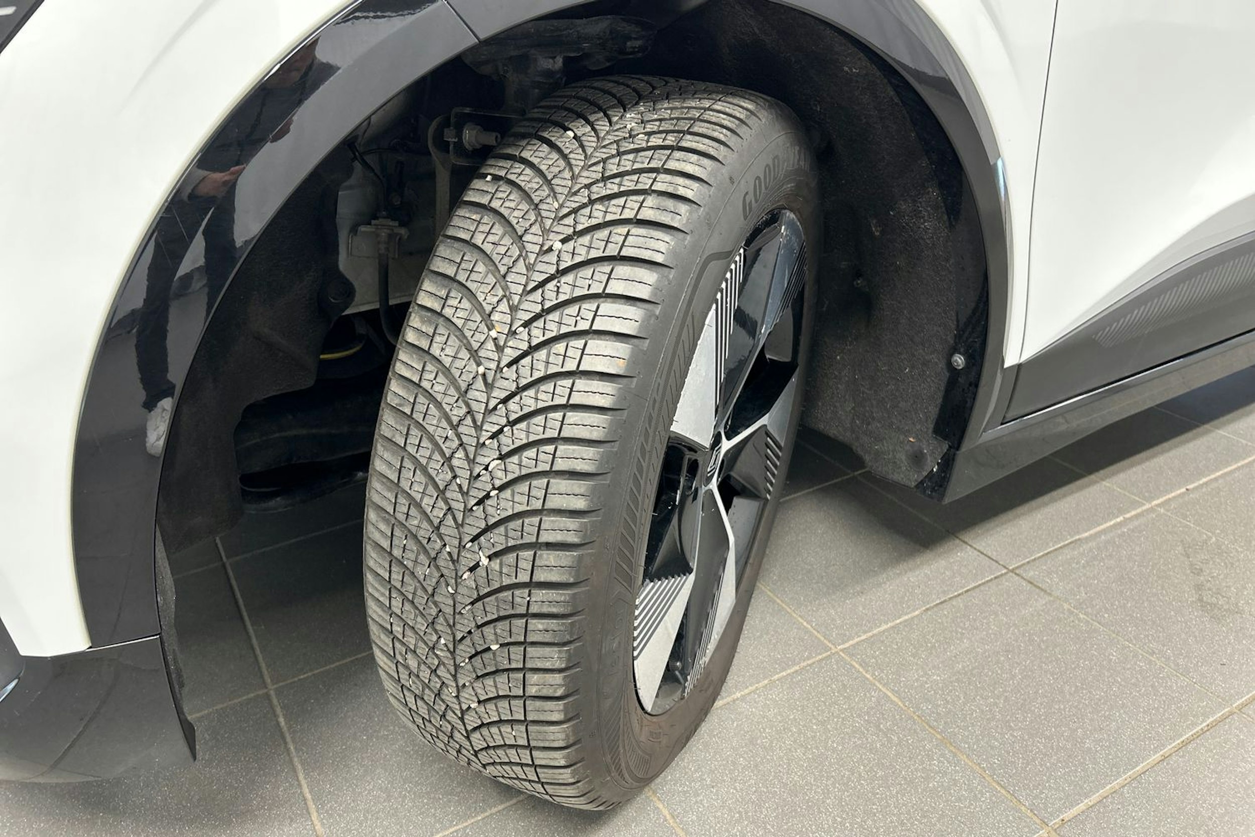 valkoinen Renault Megane 2022 kuva 13.
