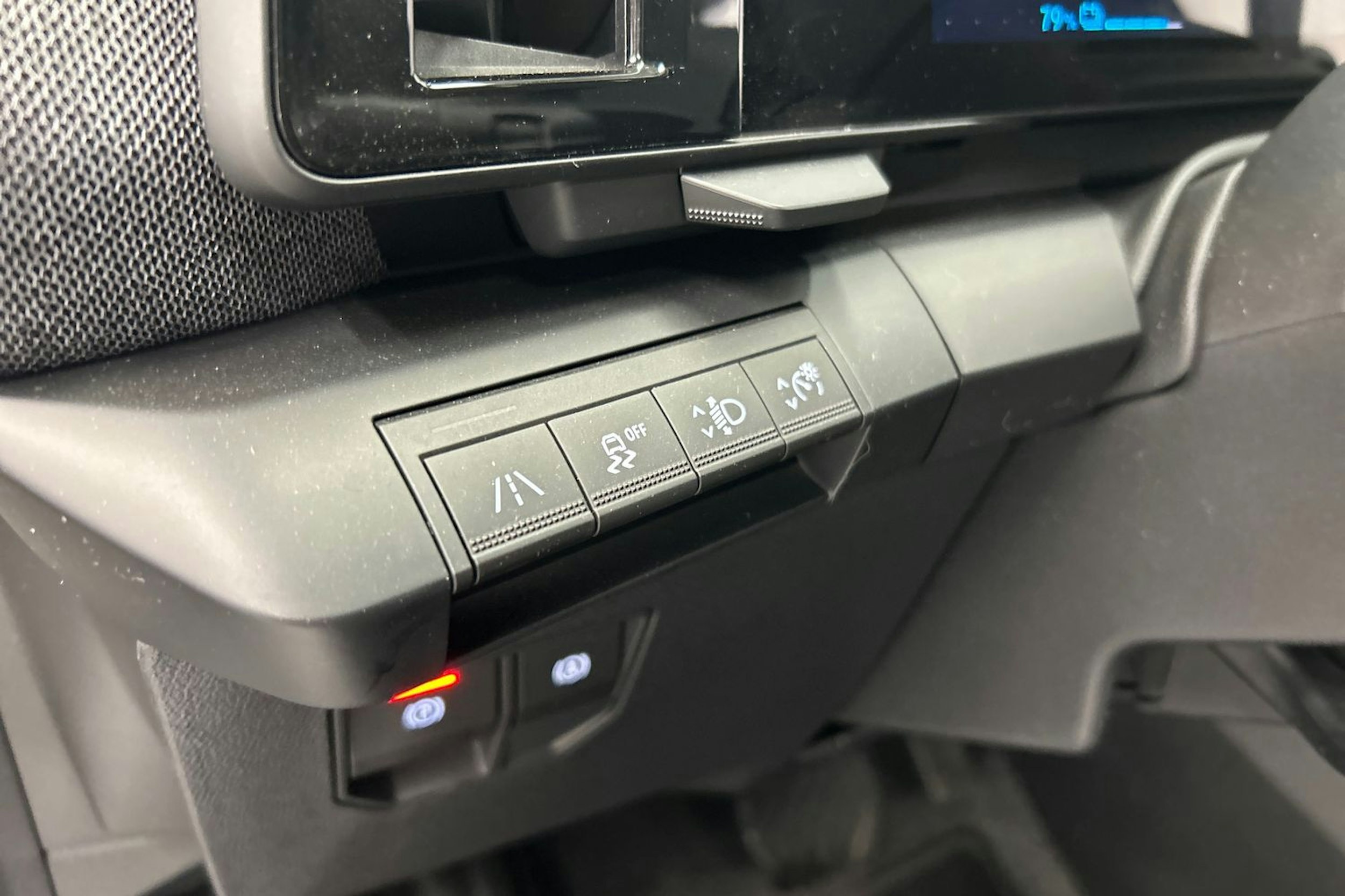valkoinen Renault Megane 2022 kuva 18.
