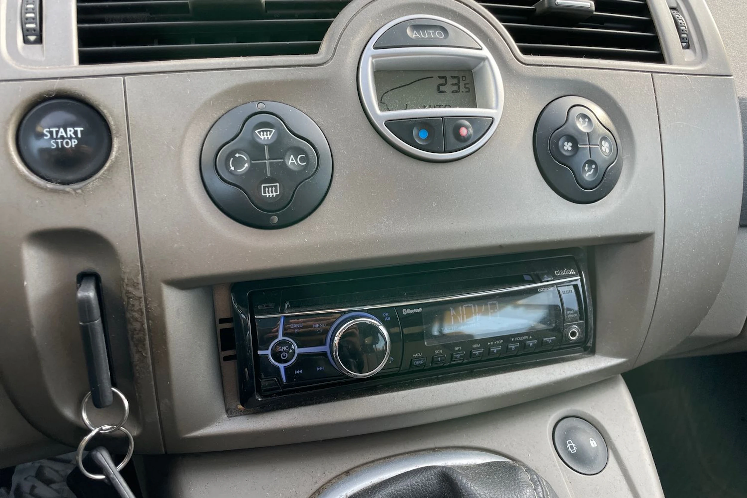Ruskea (beige) Renault SCENIC 2006 kuva 24.