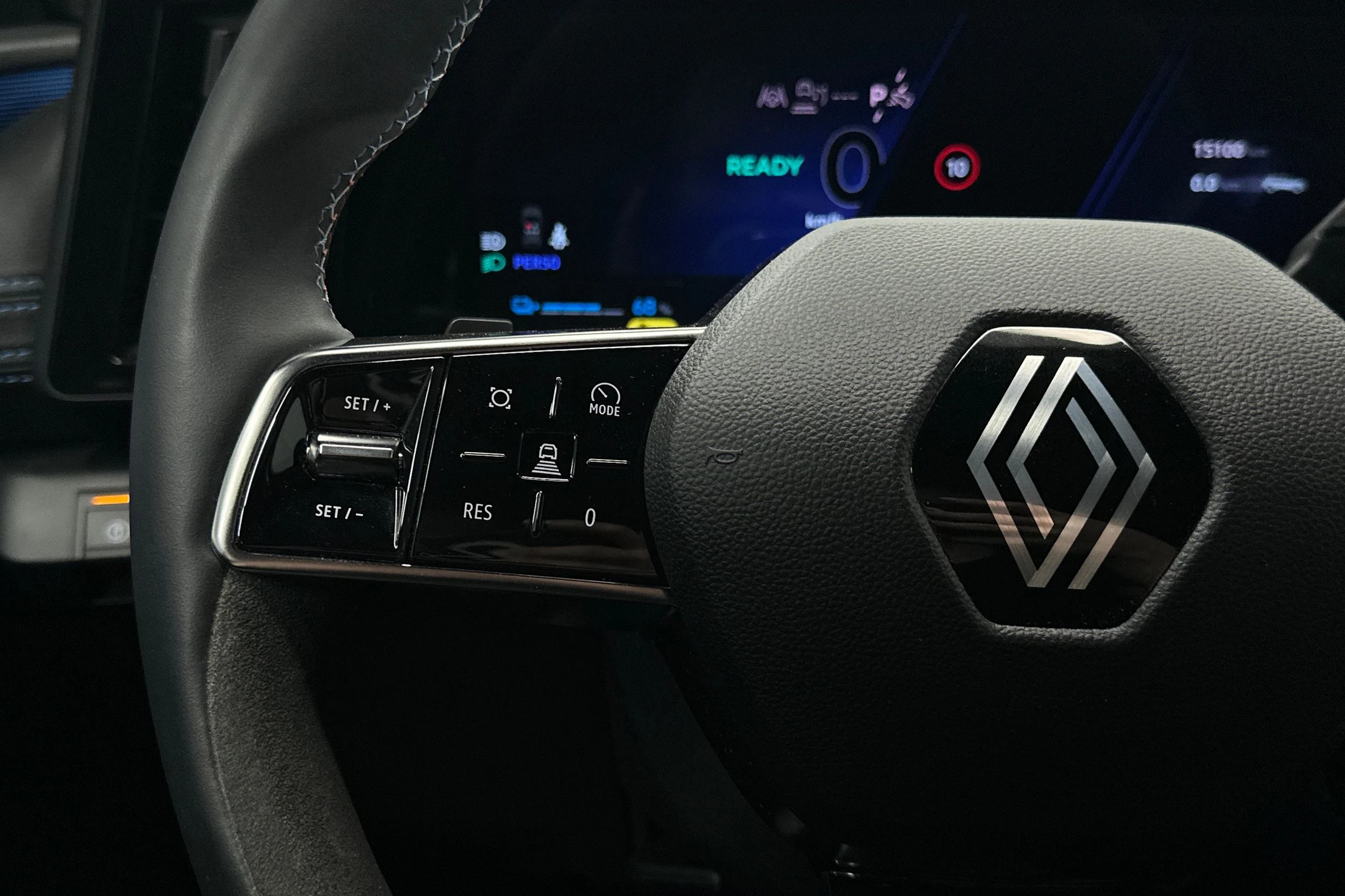 musta Renault Scenic 2024 kuva 11.