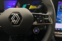 valkoinen Renault Scenic 2024 kuva 12.