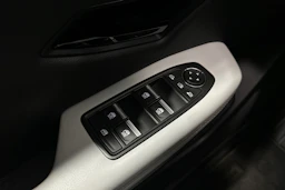 valkoinen Renault Scenic 2024 kuva 15.
