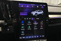 valkoinen Renault Scenic 2024 kuva 20.