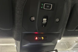 valkoinen Renault Scenic 2024 kuva 32.