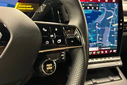 punainen Renault Scenic 2025 kuva 14.