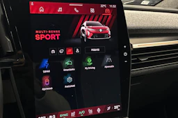punainen Renault Scenic 2025 kuva 24.