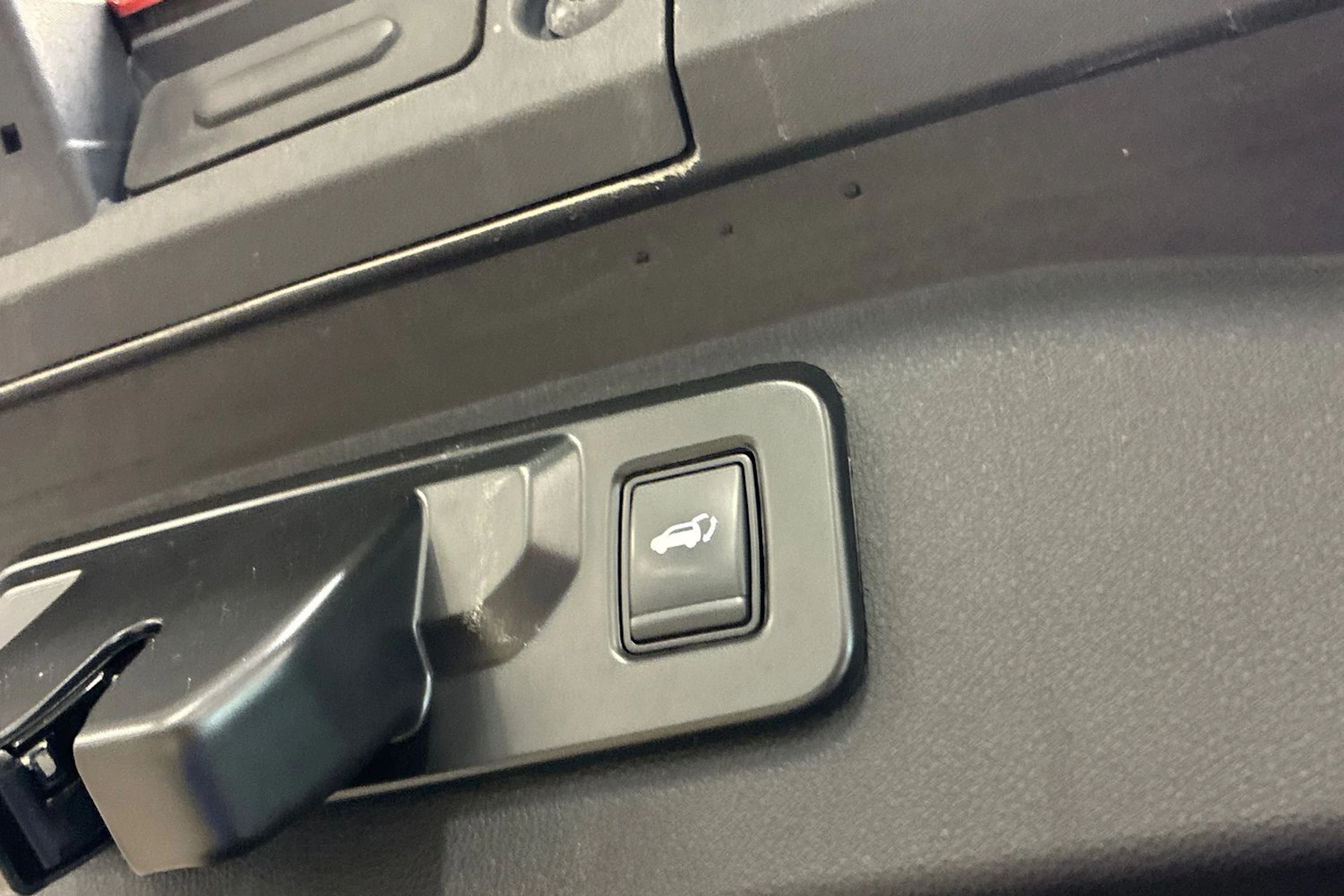 punainen Renault Scenic 2025 kuva 27.