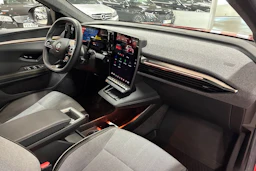 punainen Renault Scenic 2025 kuva 29.
