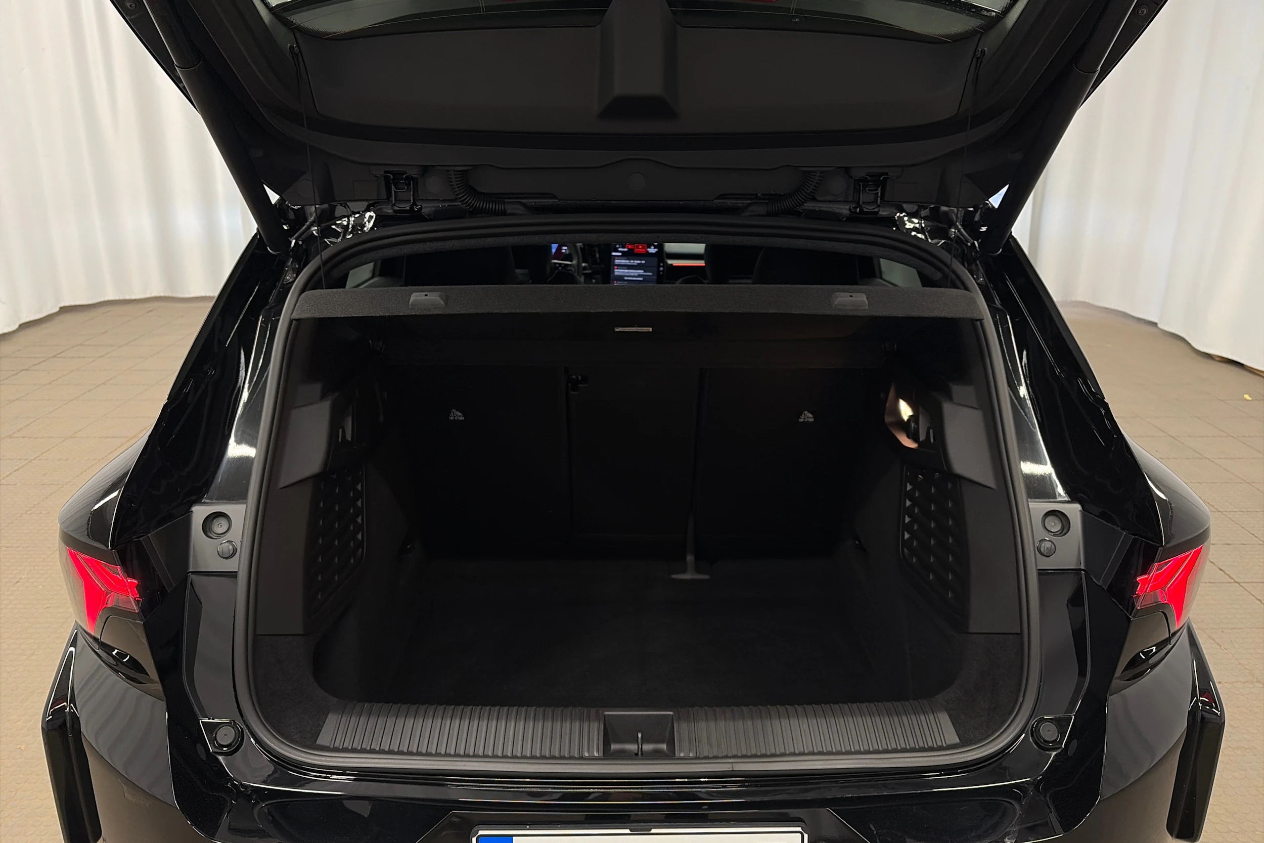 musta Renault Scenic 2026 kuva 26.