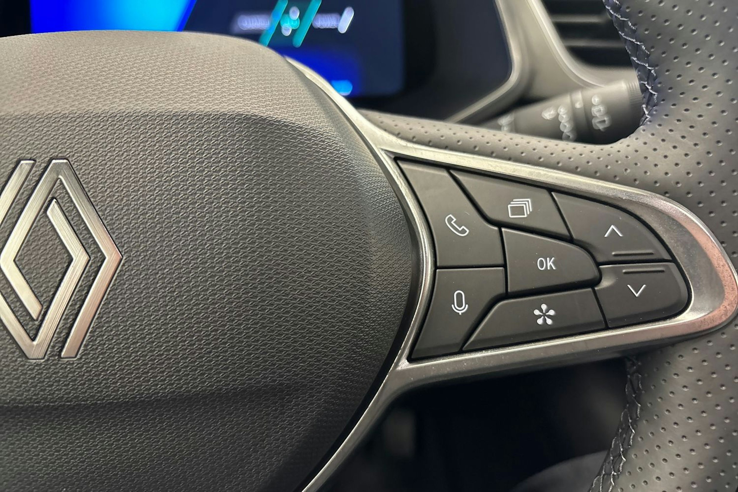 harmaa Renault Symbioz 2025 kuva 14.