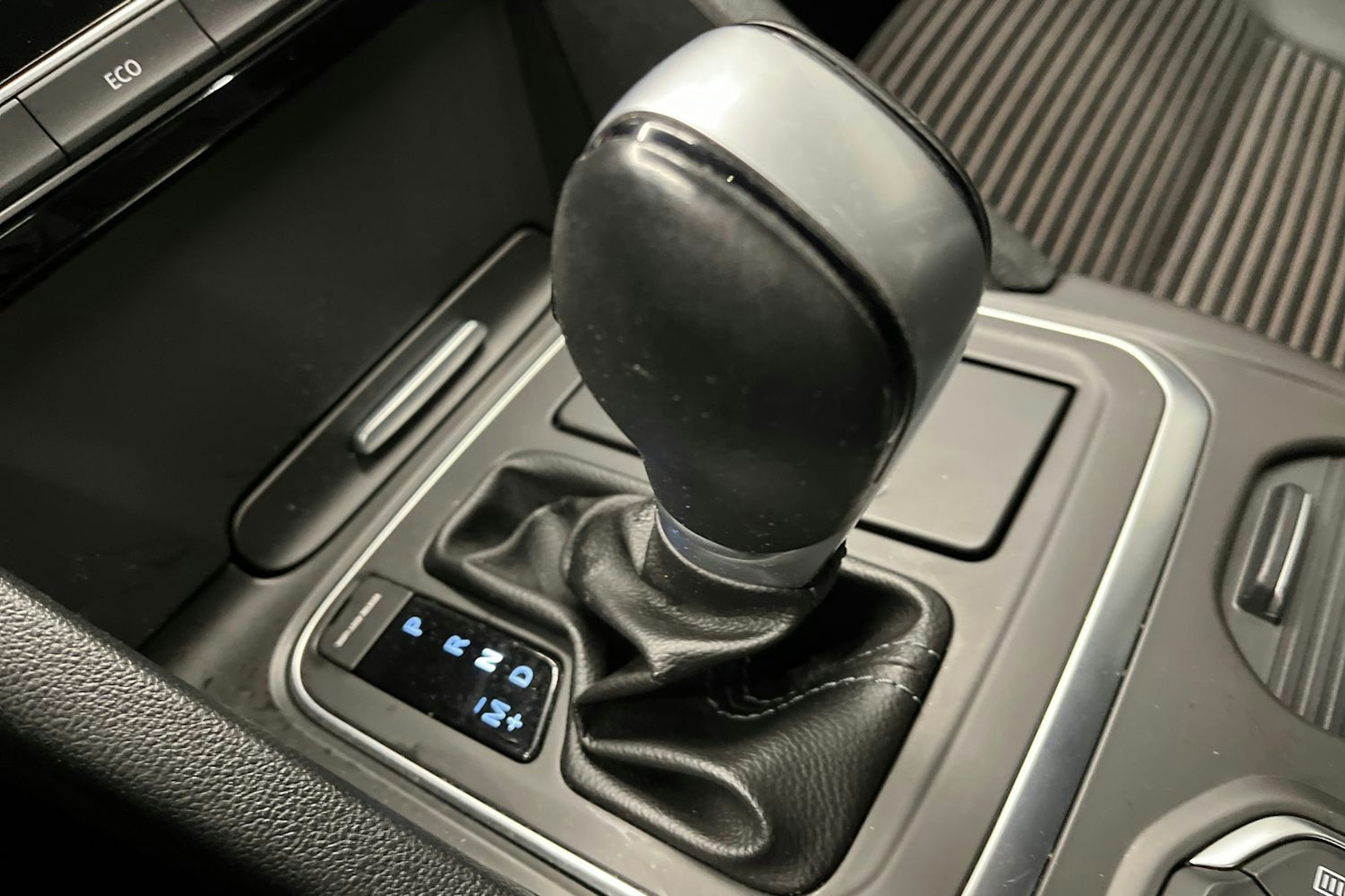 sininen Renault Talisman 2016 kuva 18.