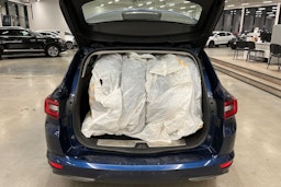 sininen Renault Talisman 2016 kuva 28.