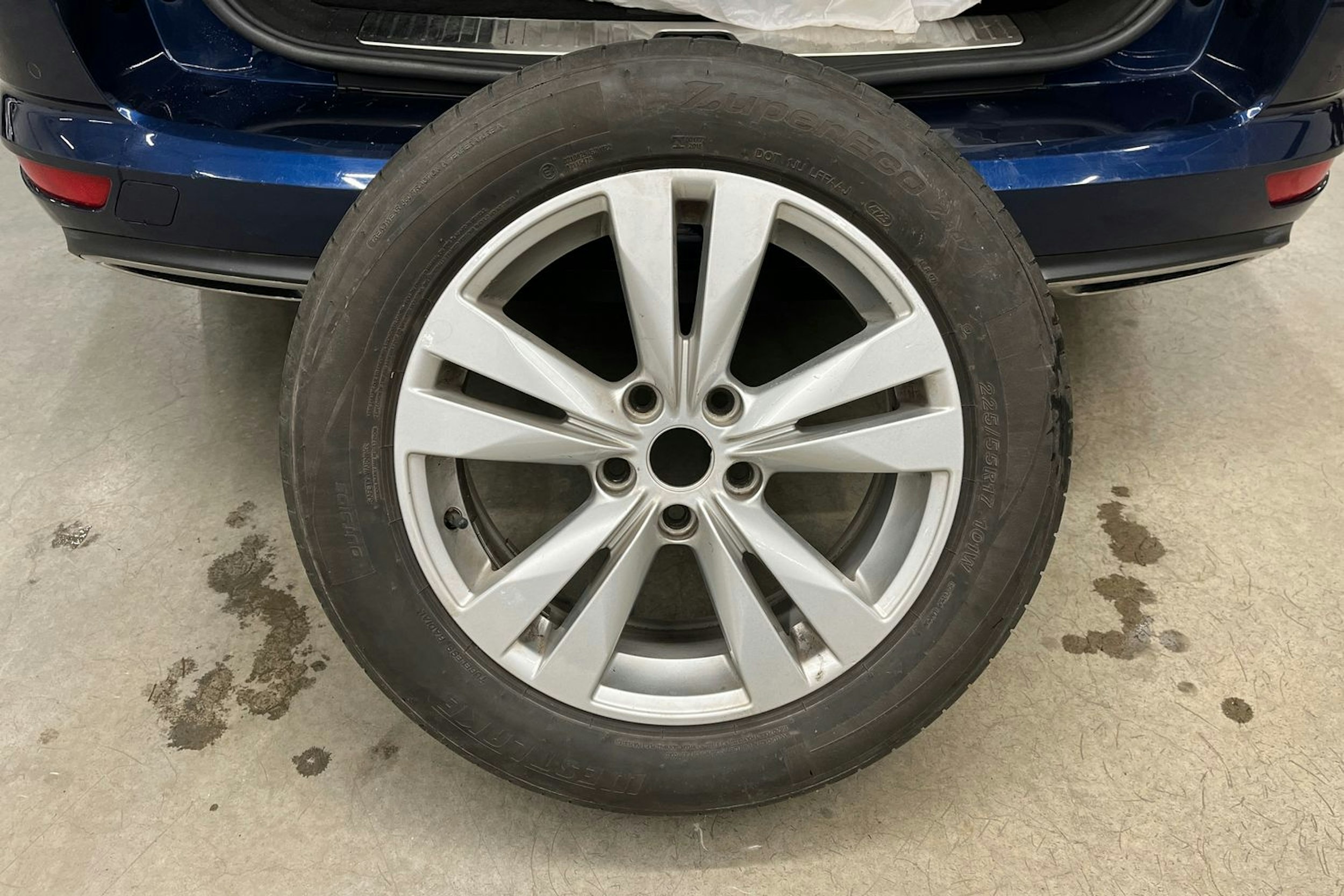 sininen Renault Talisman 2016 kuva 29.