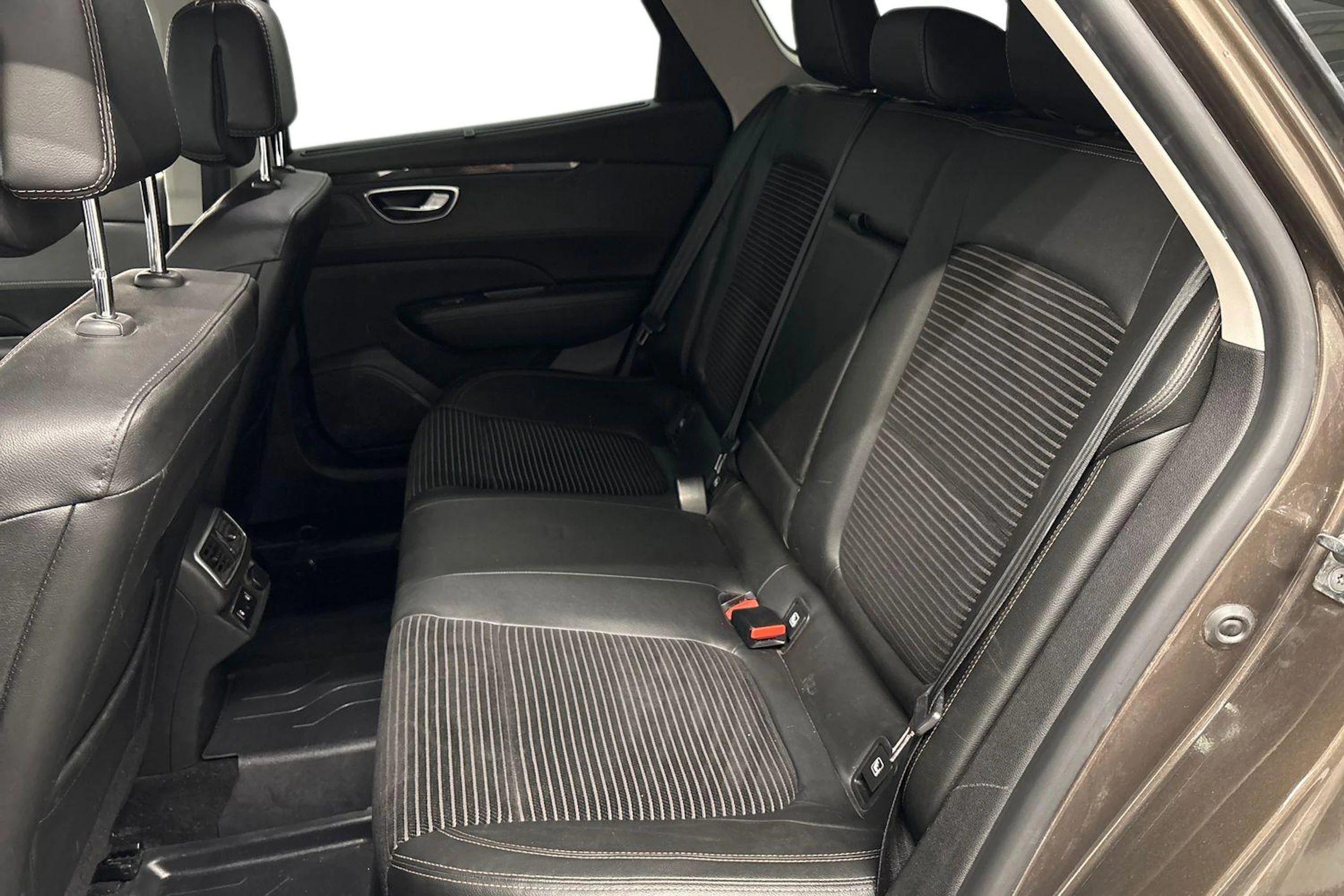 ruskea (beige) Renault Talisman 2016 kuva 8.