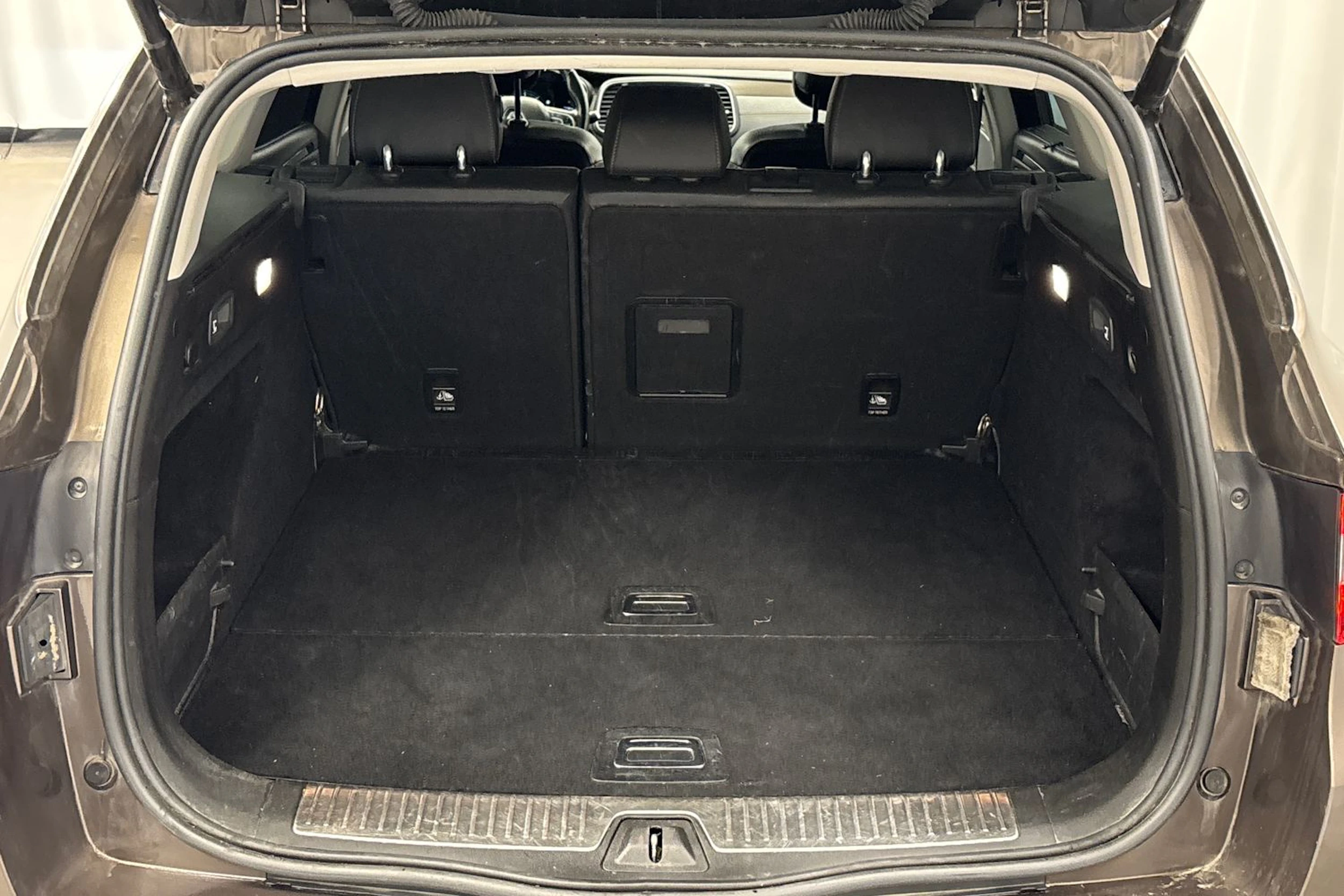 ruskea (beige) Renault Talisman 2016 kuva 14.
