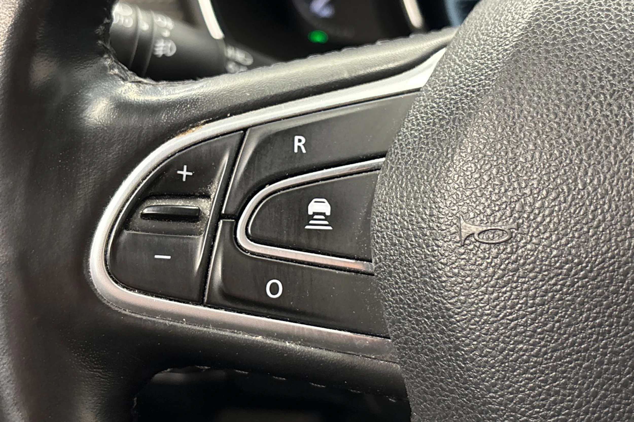 ruskea (beige) Renault Talisman 2016 kuva 18.
