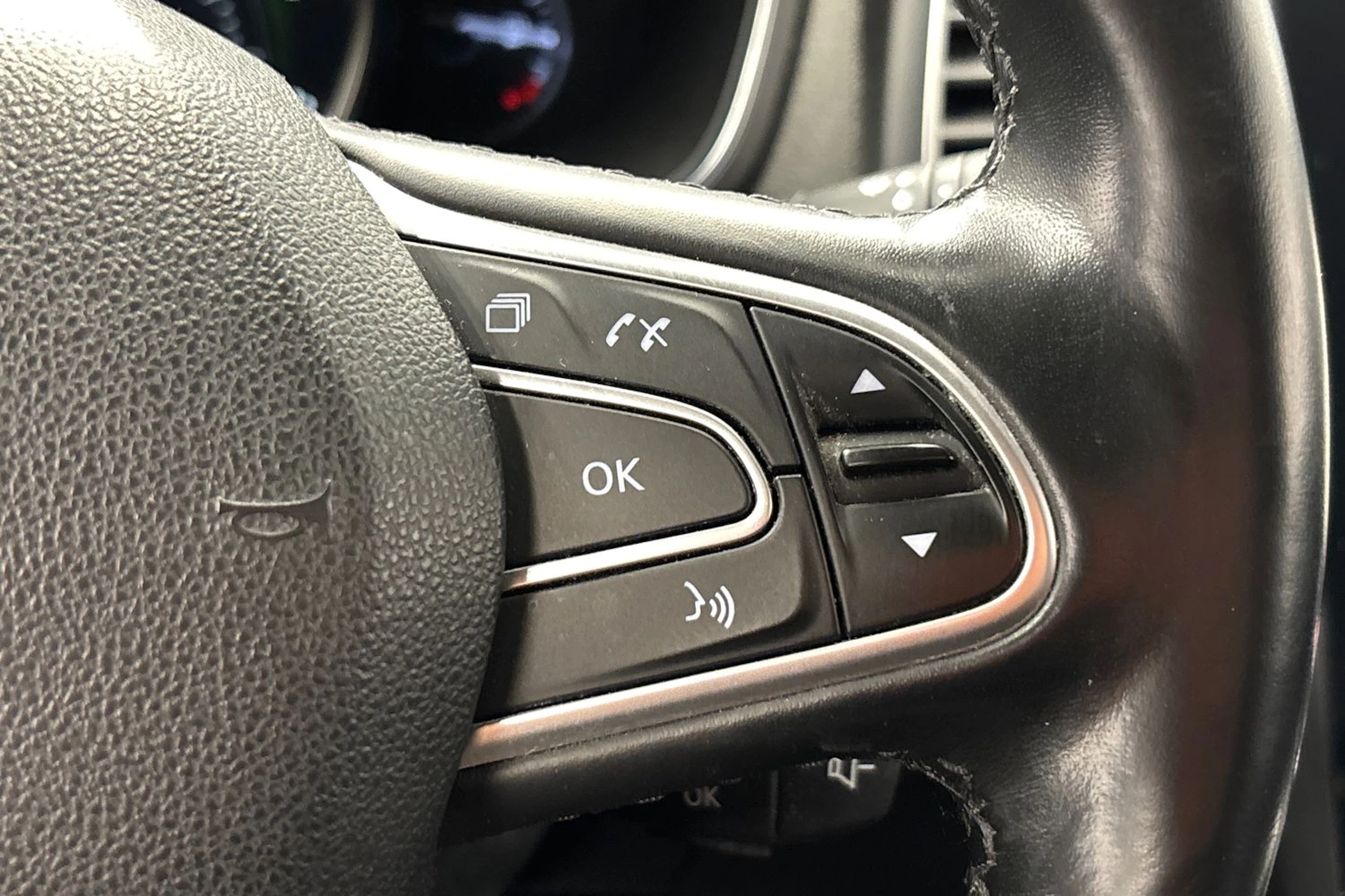 ruskea (beige) Renault Talisman 2016 kuva 19.