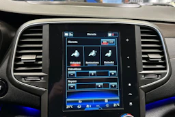 valkoinen Renault Talisman 2017 kuva 18.