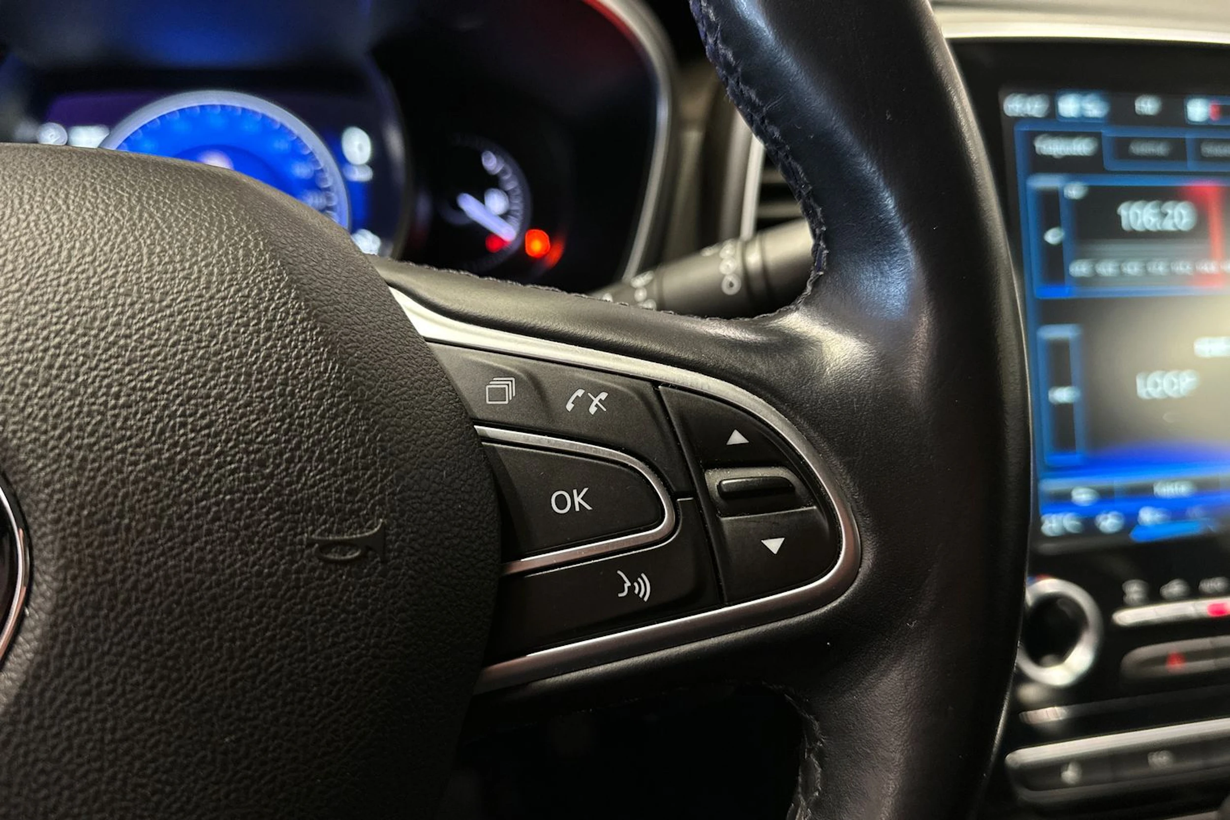 valkoinen Renault Talisman 2017 kuva 27.