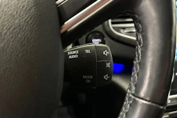 valkoinen Renault Talisman 2017 kuva 28.