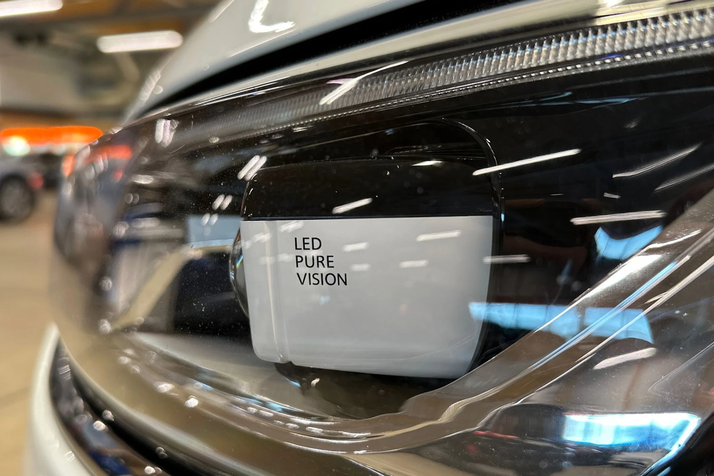 valkoinen Renault Talisman 2017 kuva 31.