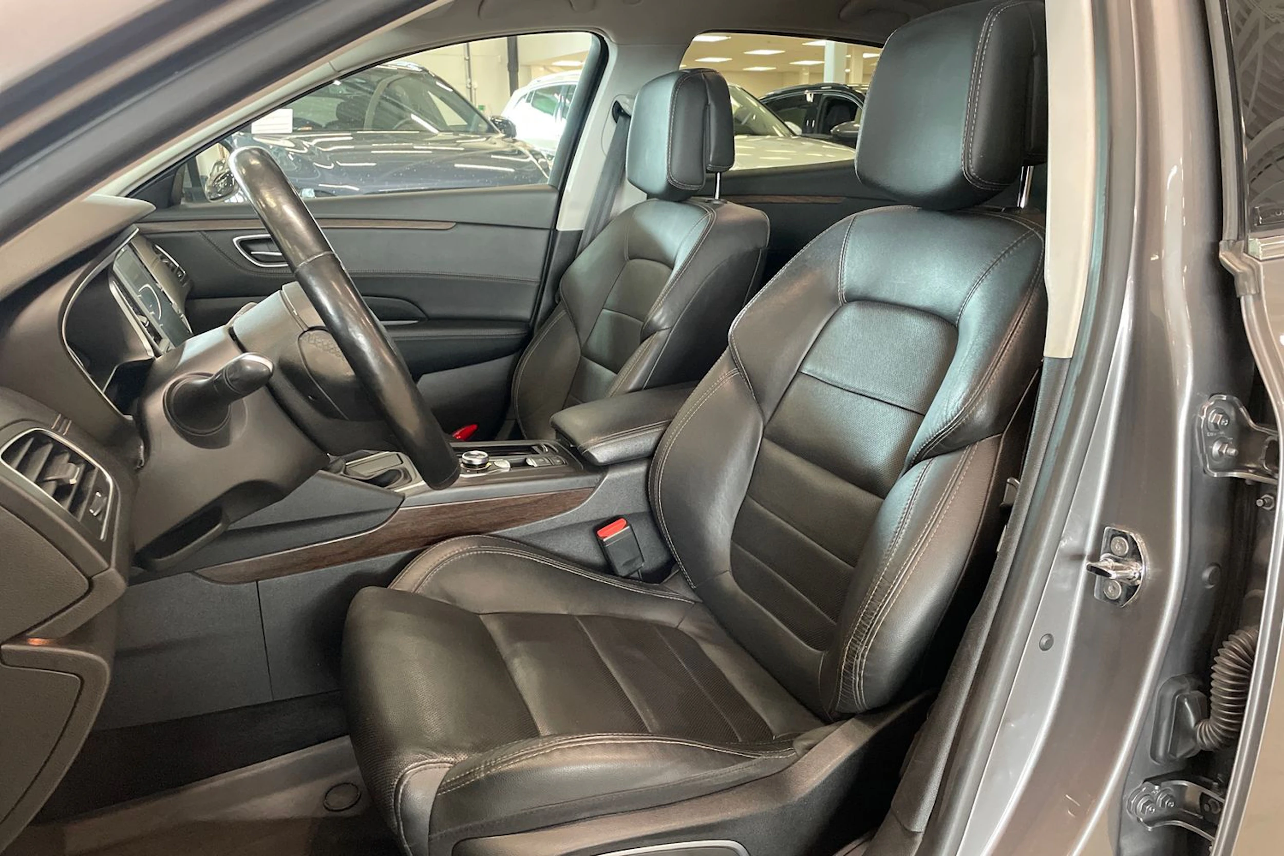 harmaa Renault Talisman 2018 kuva 11.
