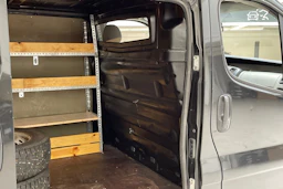 musta Renault Trafic 2005 kuva 11.
