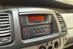 musta Renault Trafic 2005 kuva 17.