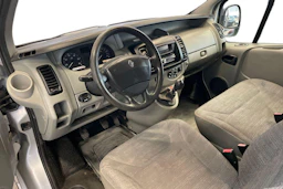 Harmaa Renault Trafic 2008 kuva 8.