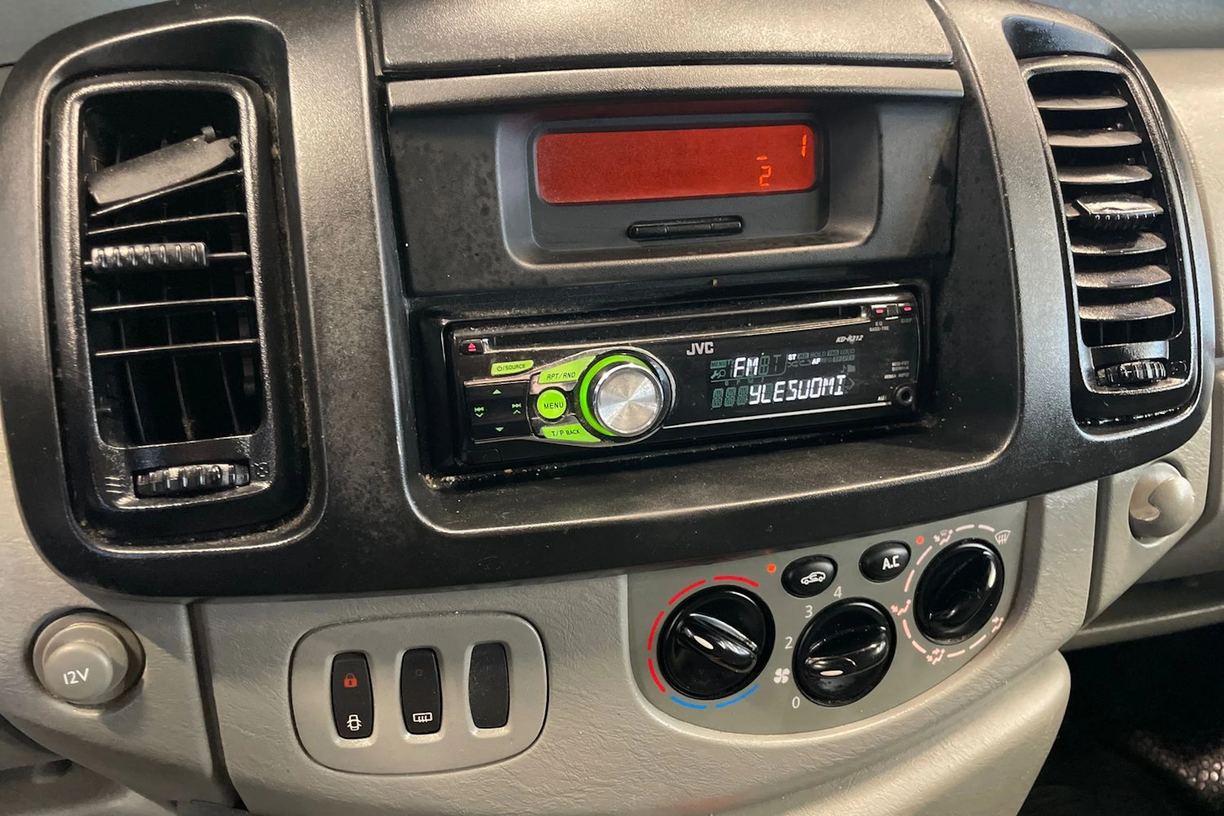 Harmaa Renault Trafic 2008 kuva 20.